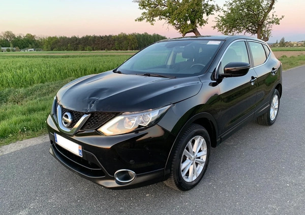 Nissan Qashqai cena 34900 przebieg: 104000, rok produkcji 2016 z Szklarska Poręba małe 742